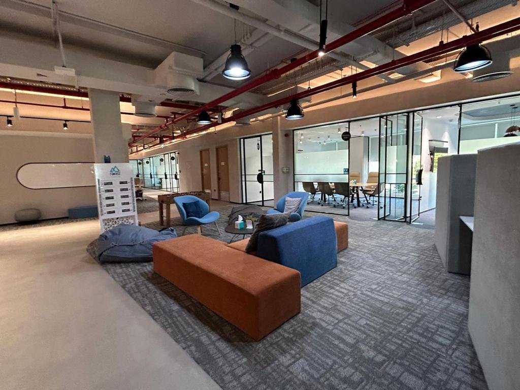 WhatsApp Image 2023-12-24 at 8.12.26 PM (4)